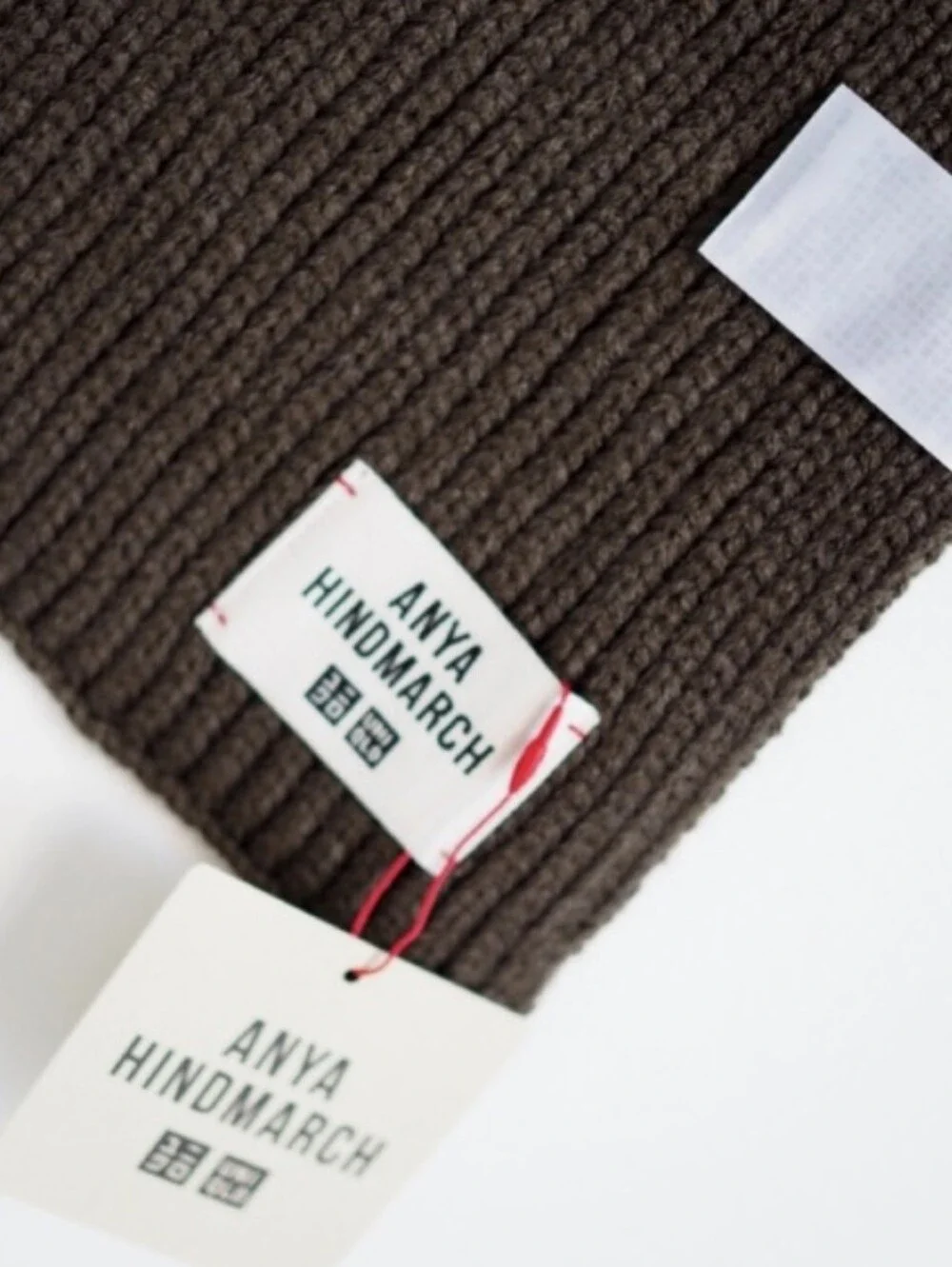 NWT★Anya Hindmarch × UNIQLO Scarf